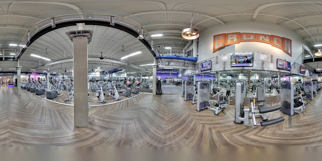  Crunch Fitness - Tysons Corner
