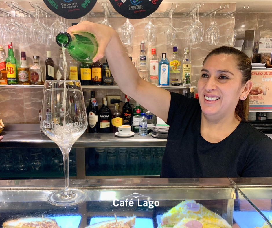 Cafe Lago Bilbao — Comida y bebida
