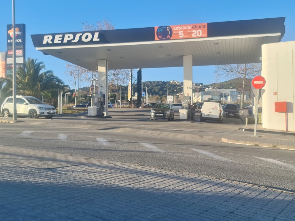 Estacion de Servicio Repsol — Estacion de servicio