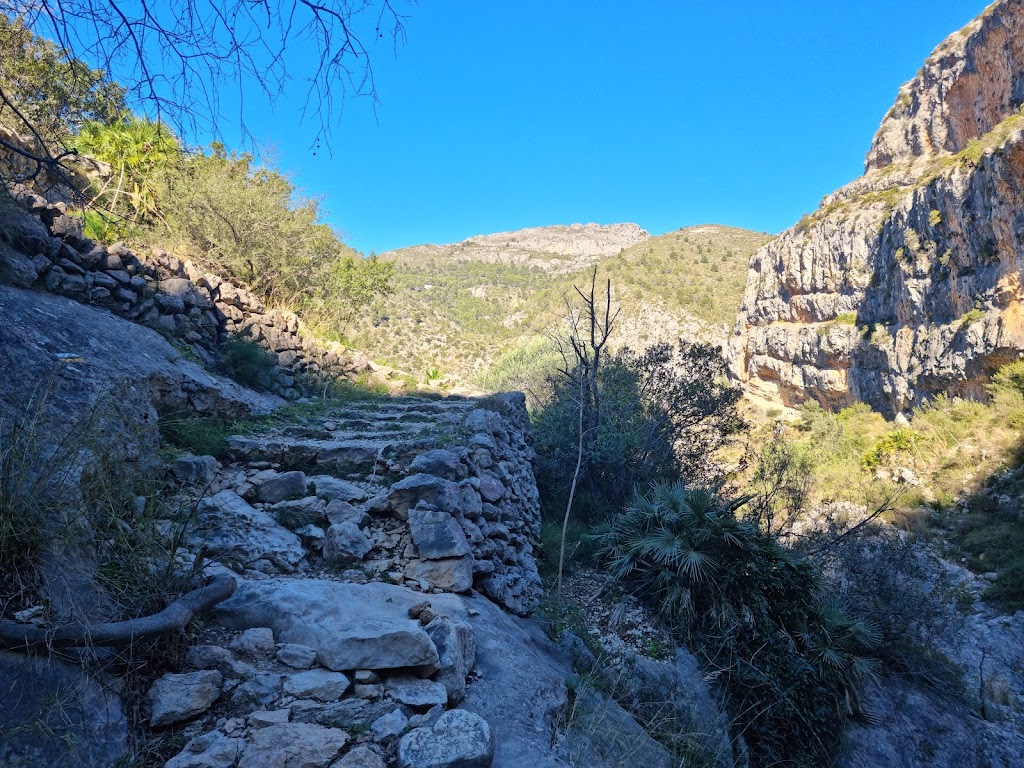 Inicio ruta 6000 escalones