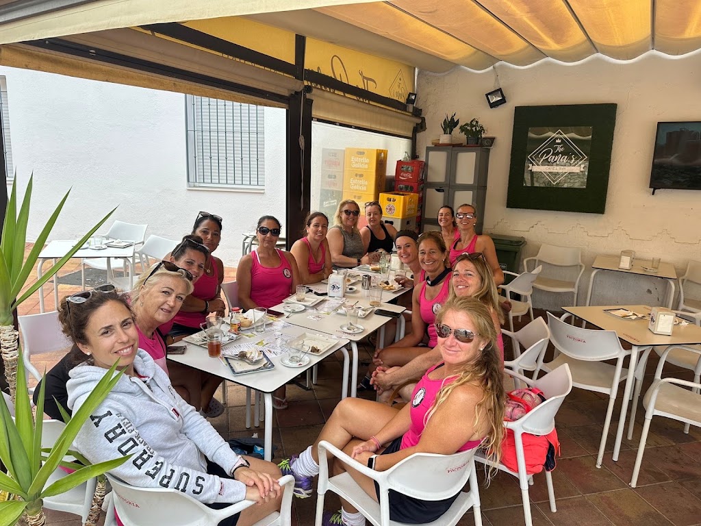 The Pana's Cafe & bar — Ambiente