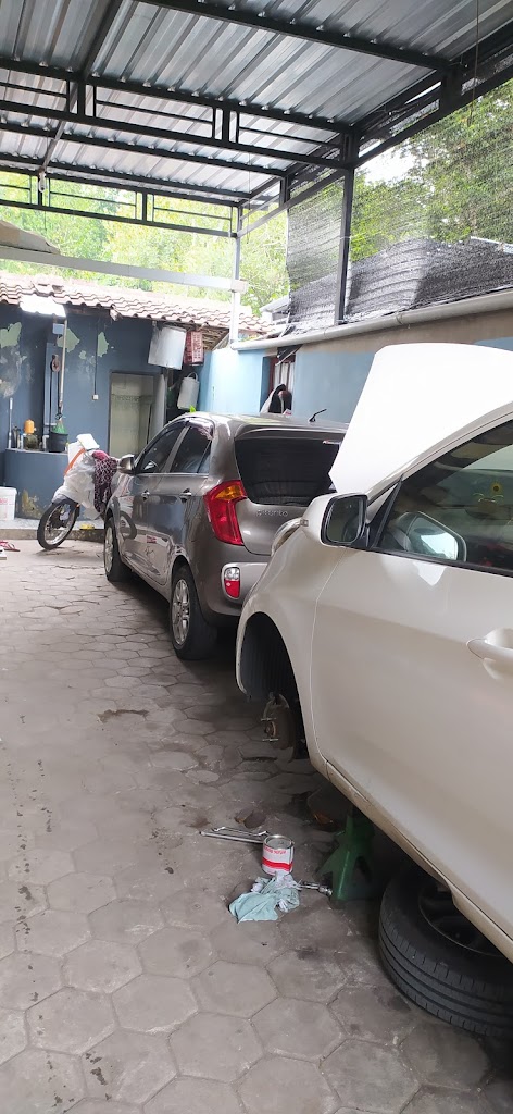 Bengkel Mobil Dharmo Motor Spesialis KIA