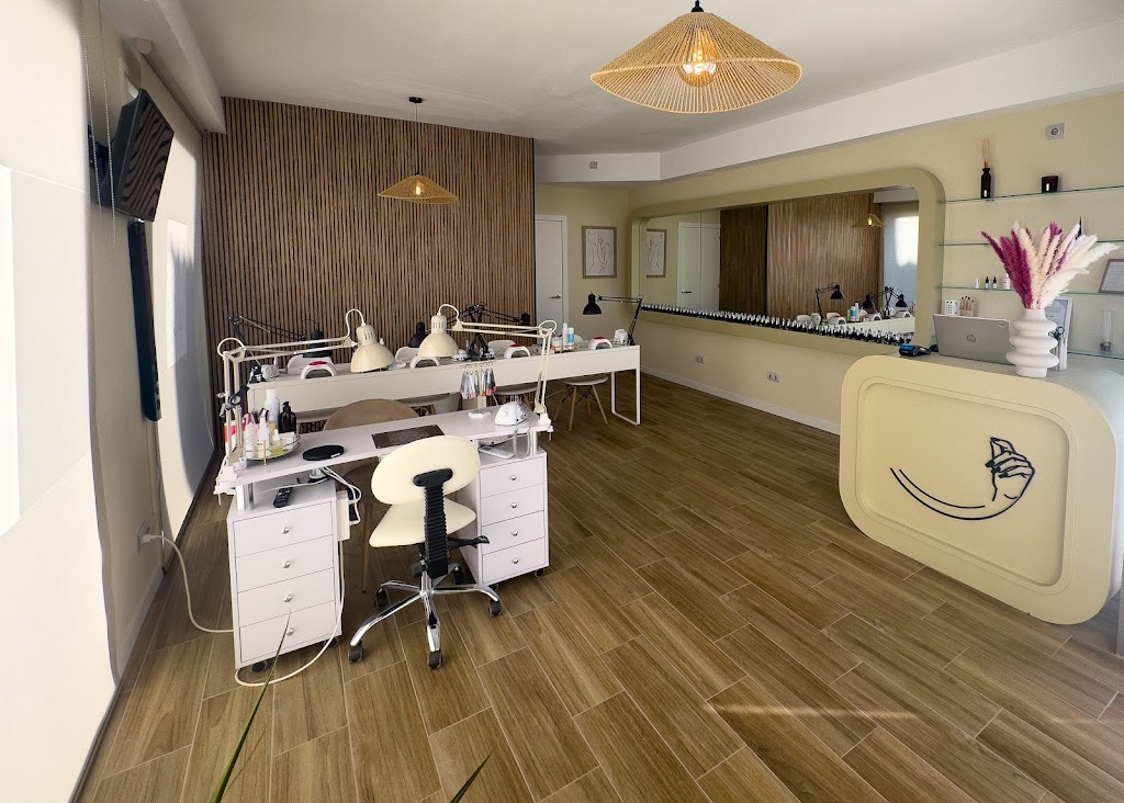 Deca Nails Boutique
