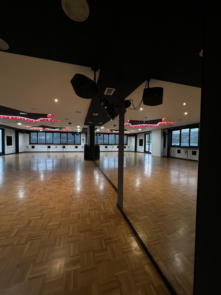 Blb Dance Life Escuela de Baile / Bizi dantza eskola