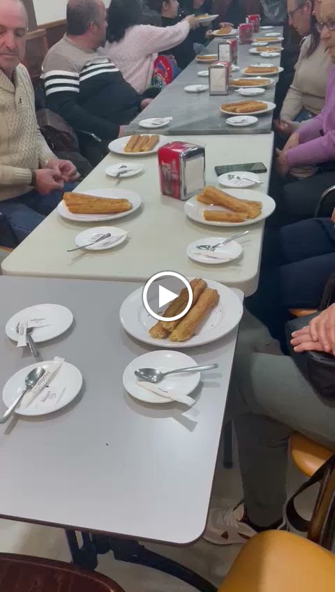 Cafeteria Oryca — Videos
