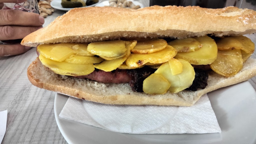 Sabores a la Brassa — Comida y bebida