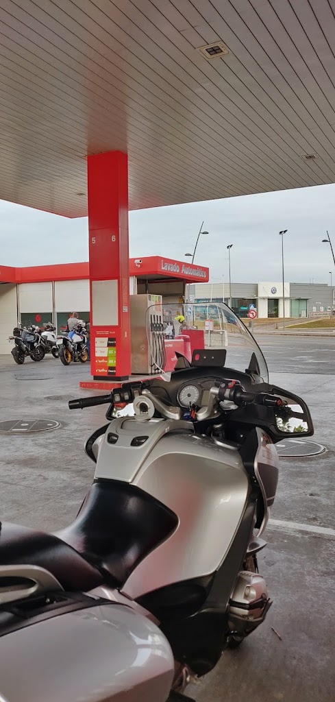 Estacion de servicio Cepsa — Surtidor de combustible