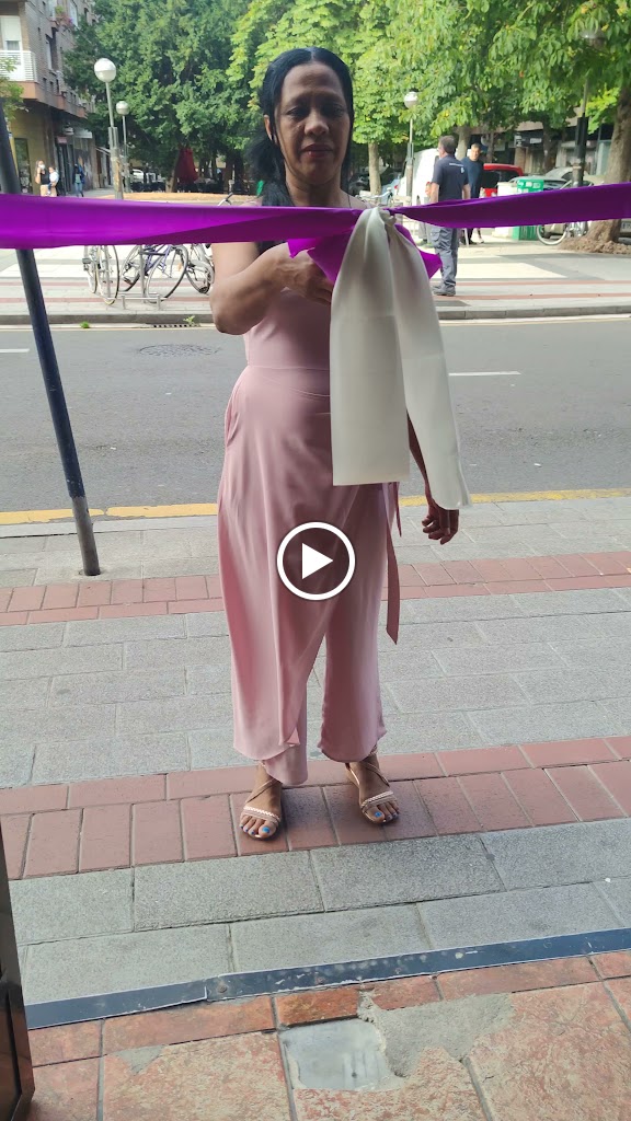 Cafe Iru — Videos