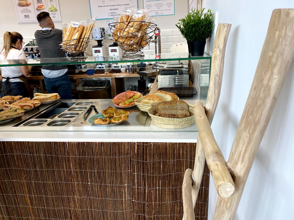Illetes Coffee & Food — Comida y bebida
