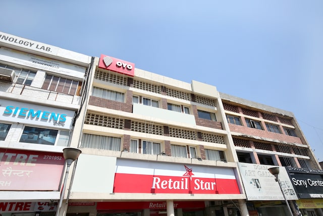 Akashdeep 22 Hotel