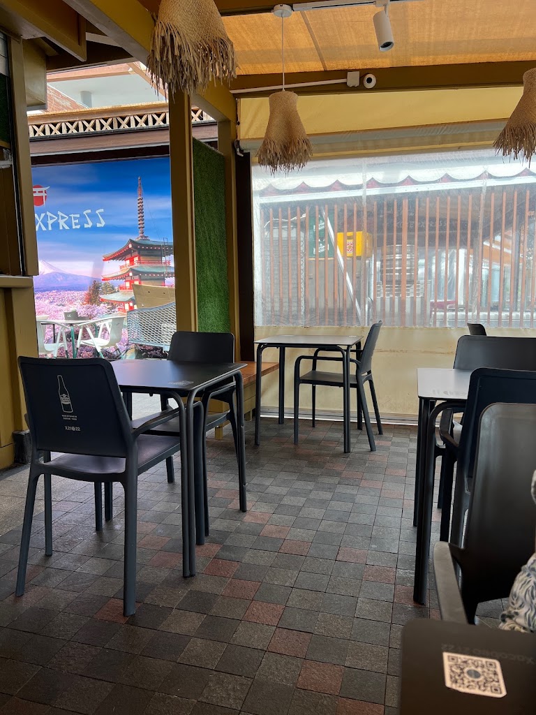 Poke Poke - Las Terrazas — Ambiente