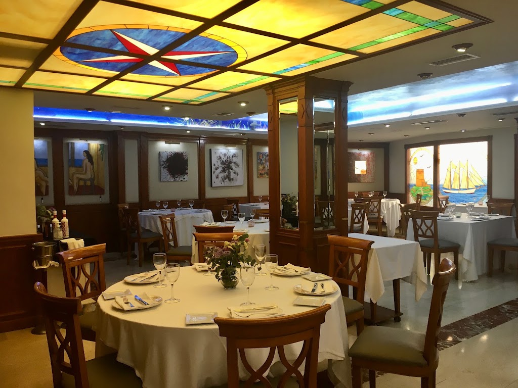 Restaurante Rincon de Capis — Ambiente