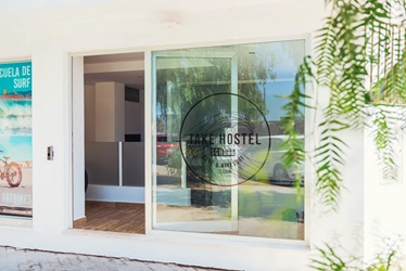 TAKE Hostel Conil — Exterior