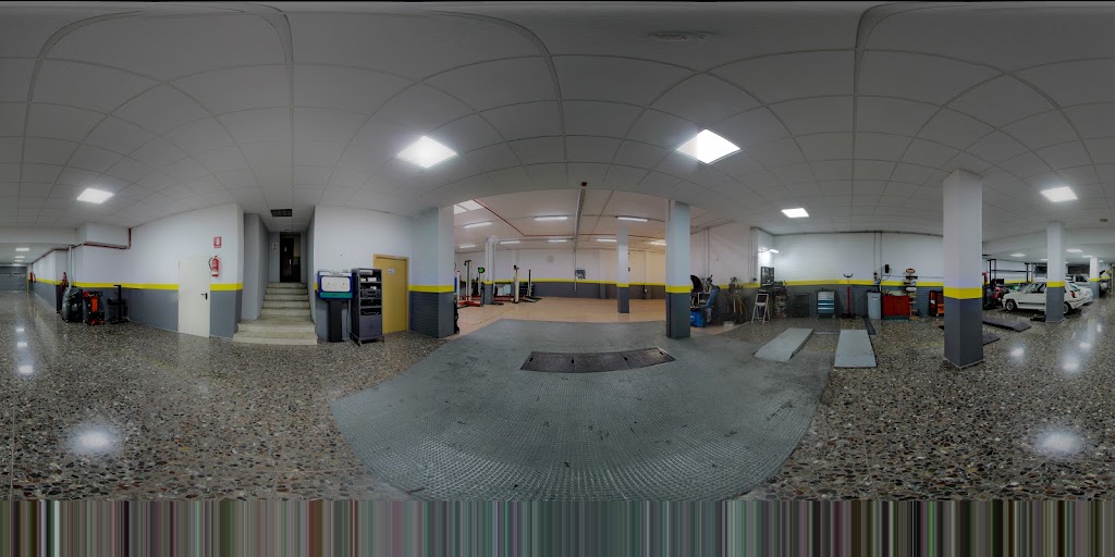 AUTOMECANICA CASTILLO — Interior