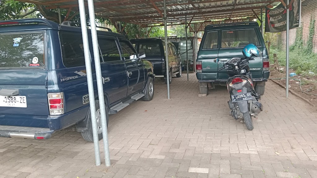 Bengkel mobil injeksi dan karburator