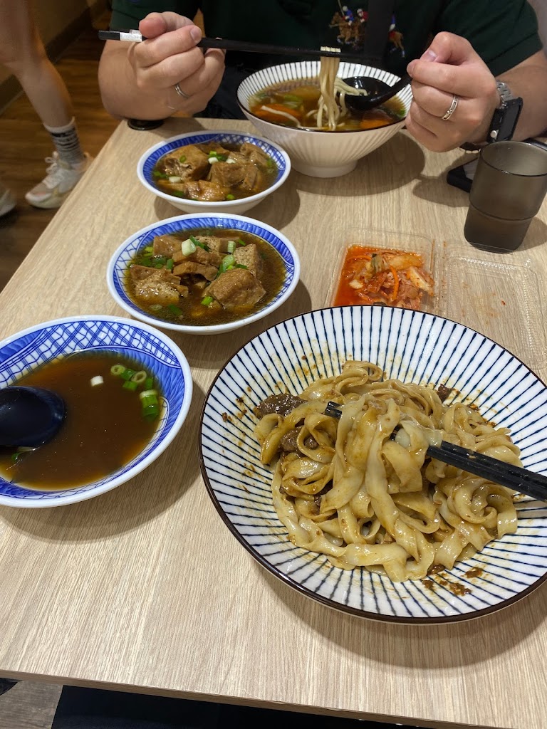 牛翻天牛肉麵 三重店 的照片