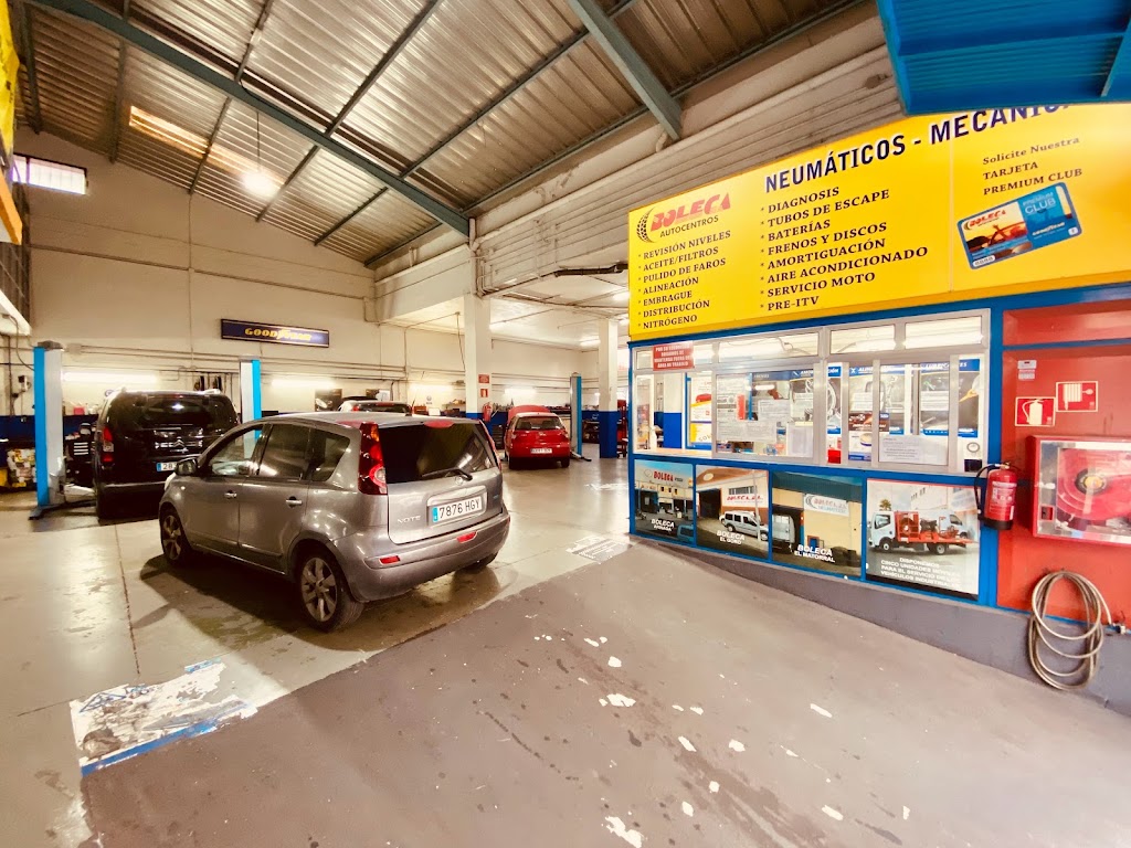 BOLECA - Miller Bajo — Interior