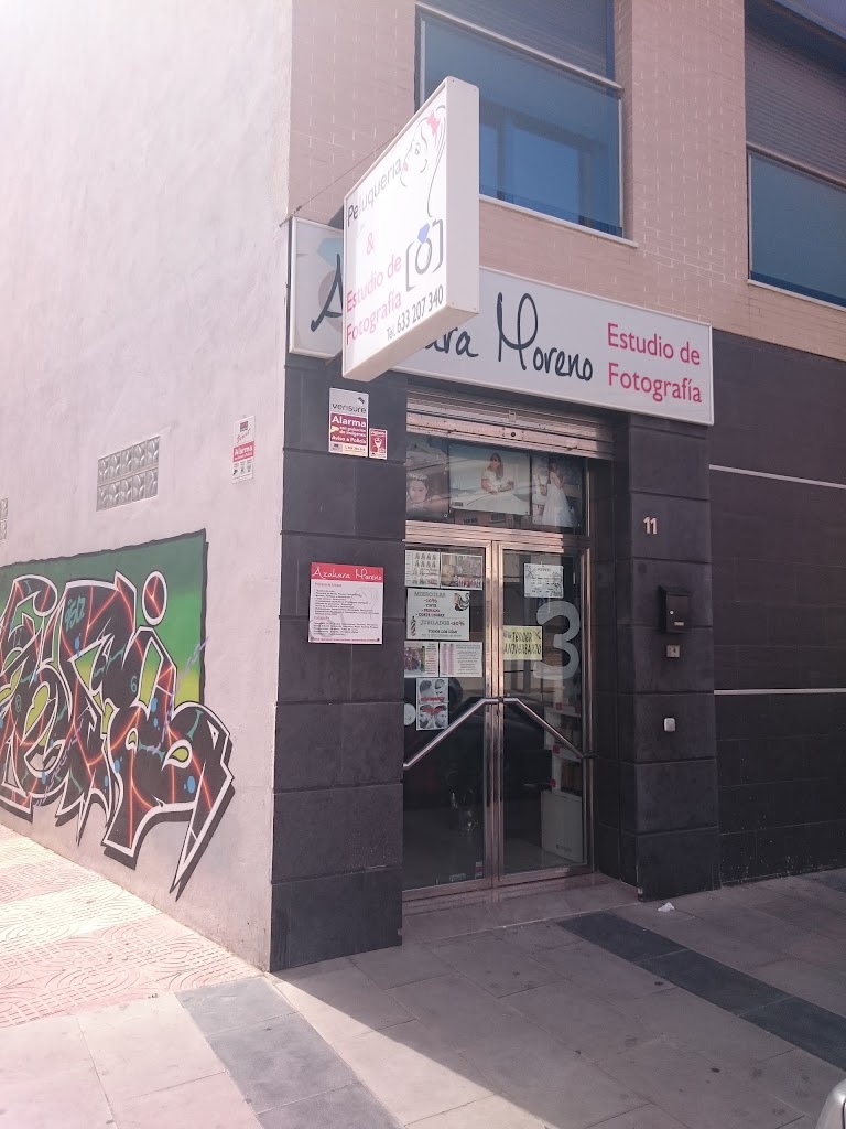 Peluqueria y Estudio Fotografico Azahara Moreno — Exterior