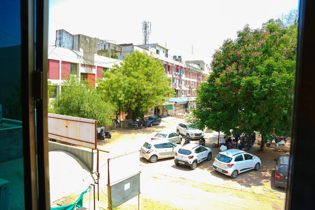 Shreeji S Hotel
