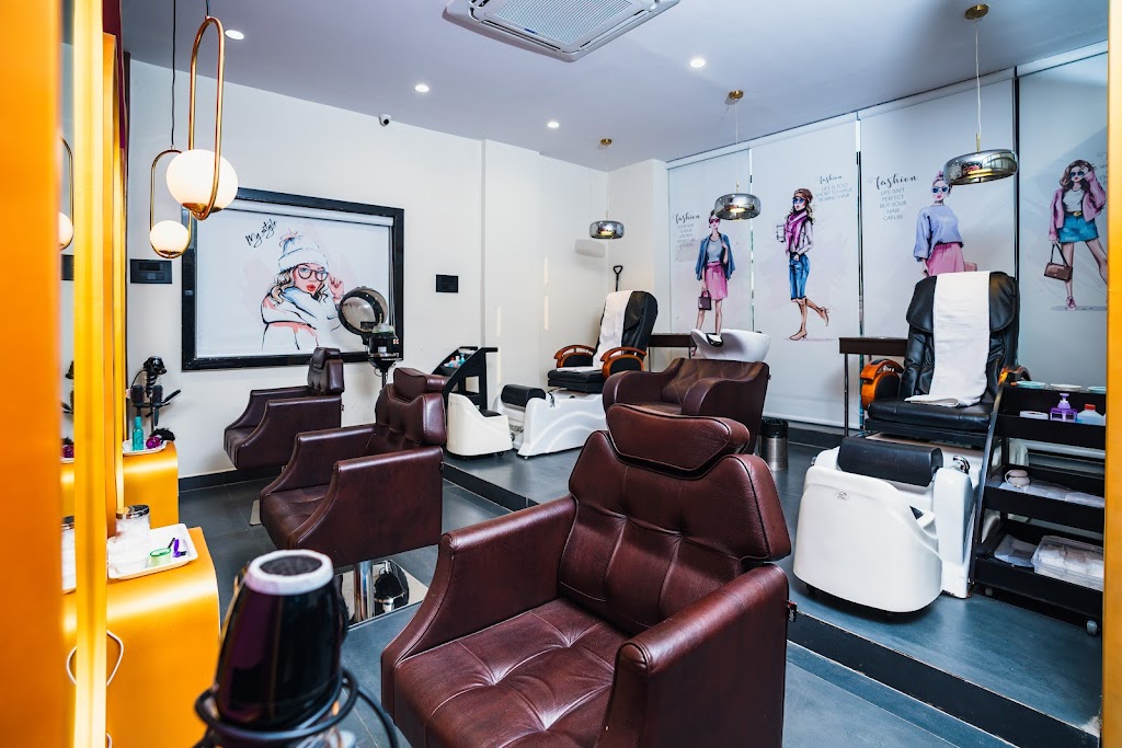 J Studio Luxury Beauty Studio Top Beauty Parlour Skin Aesthetics Hair Salon Nail Art In P M Palem Vizag