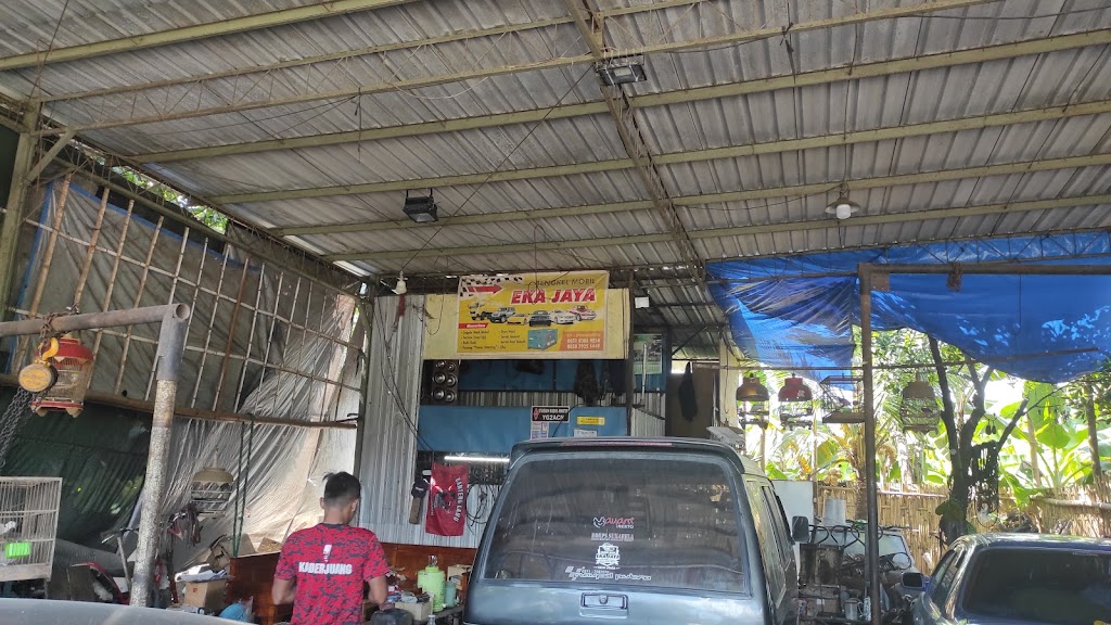 Bengkel Mobil Eka Jaya