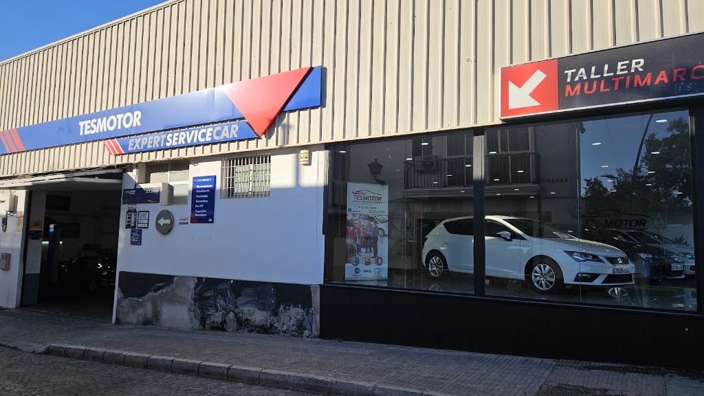 Tesmotor | Vehiculos ocasion y taller en el Puerto de Santa Maria — Exterior