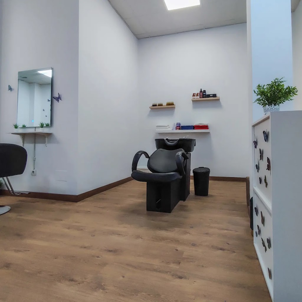 Butterflynails — Interior