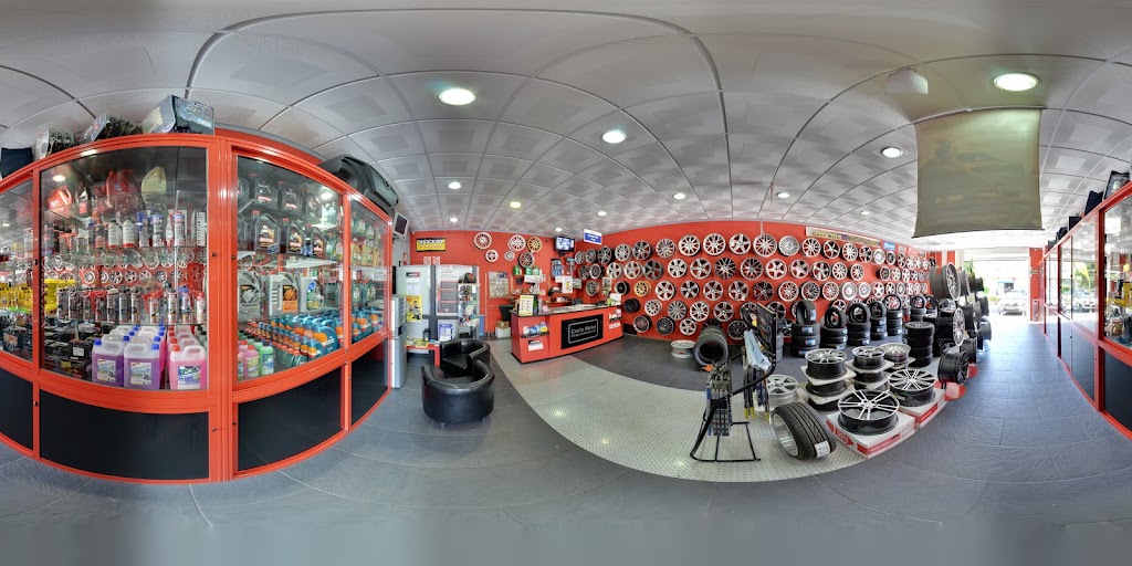 Autoservicio Corin Metal — Interior