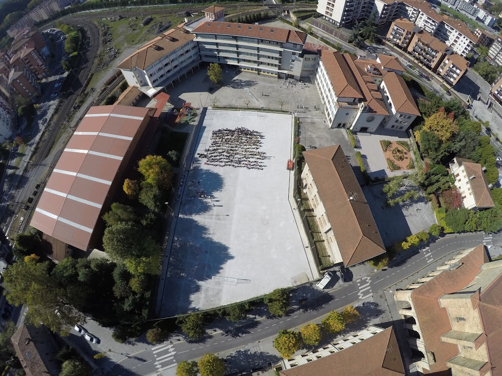 KARMELITAK AMOREBIETA ETXANO (KARMENGO AMA IKASTETXEA)