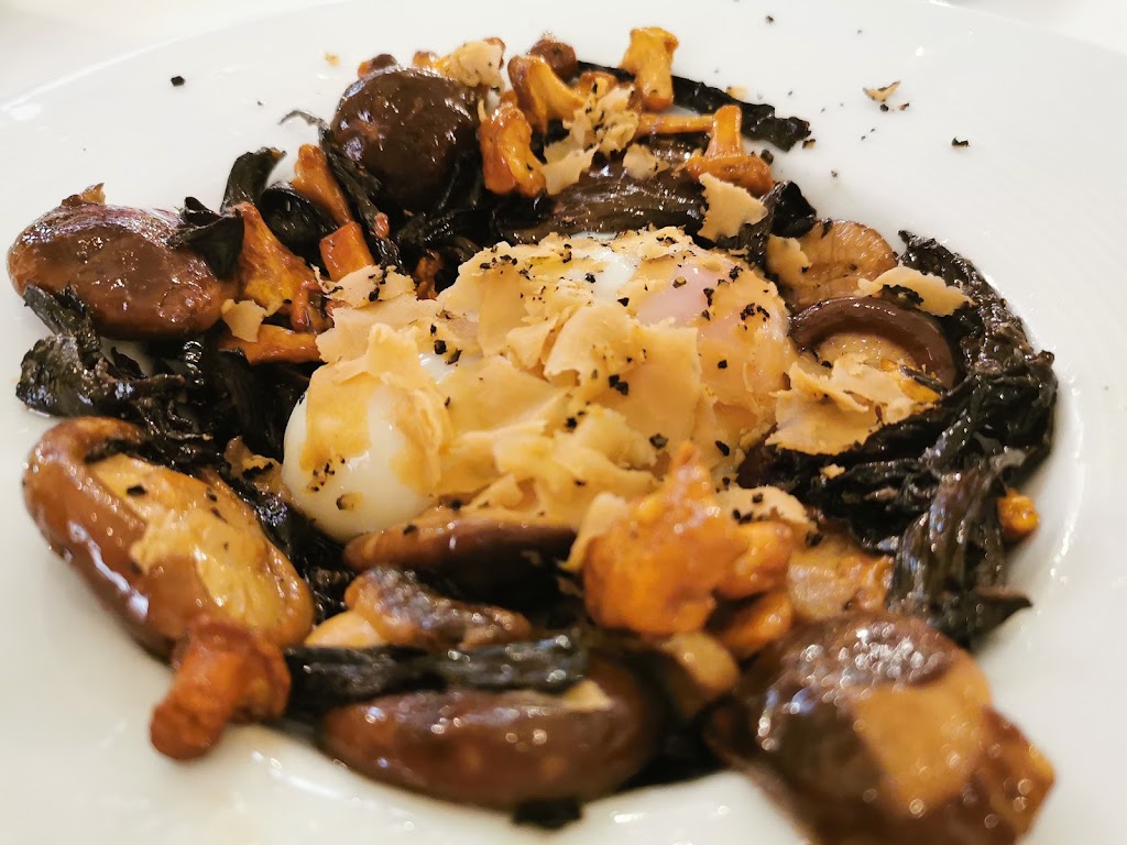 Bar Restaurante Gines — Comida y bebida