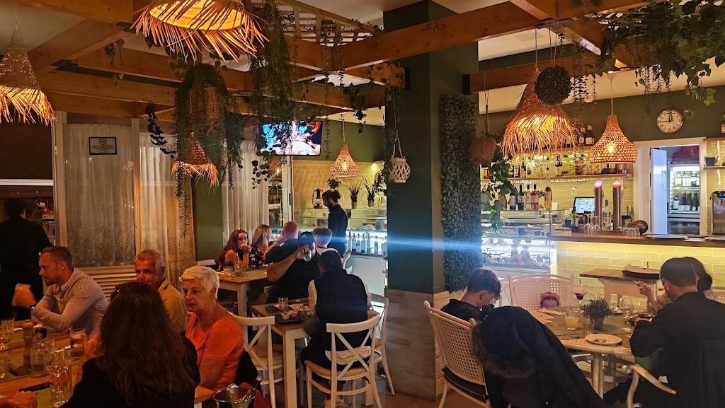 La Piazzetta Brasserie — Ambiente