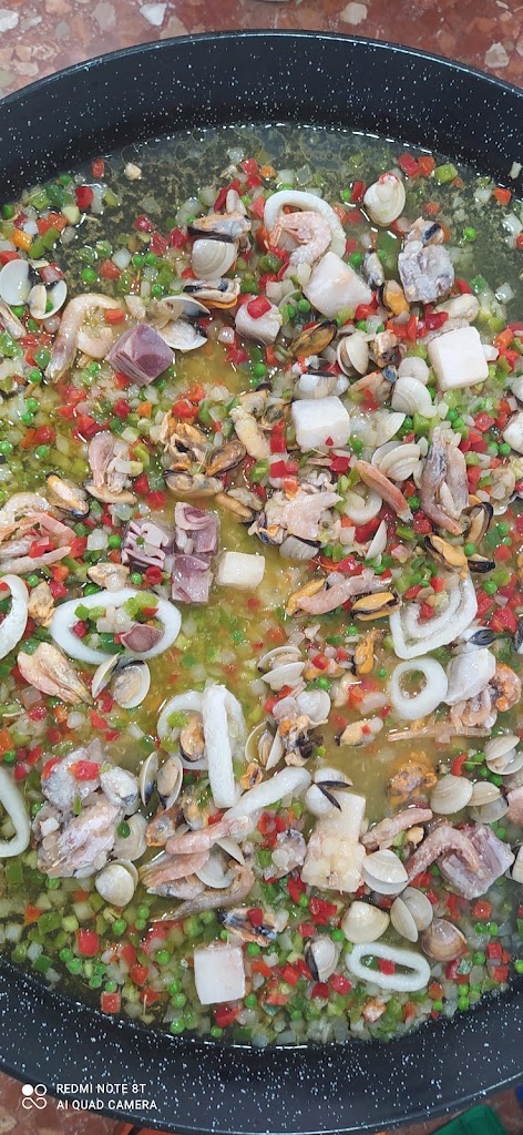 Bar el surtidor — Comida y bebida