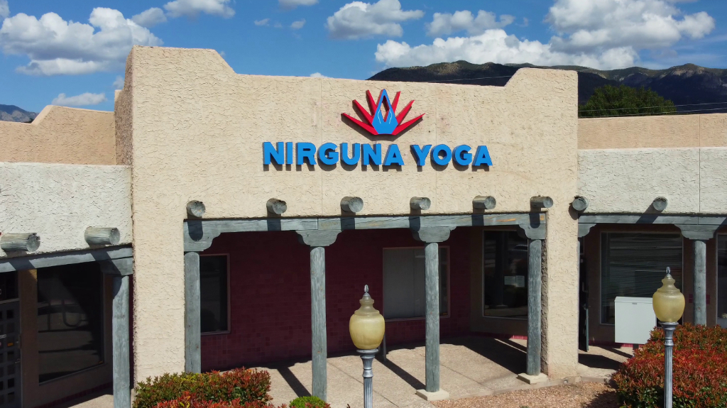  Nirguna Yoga