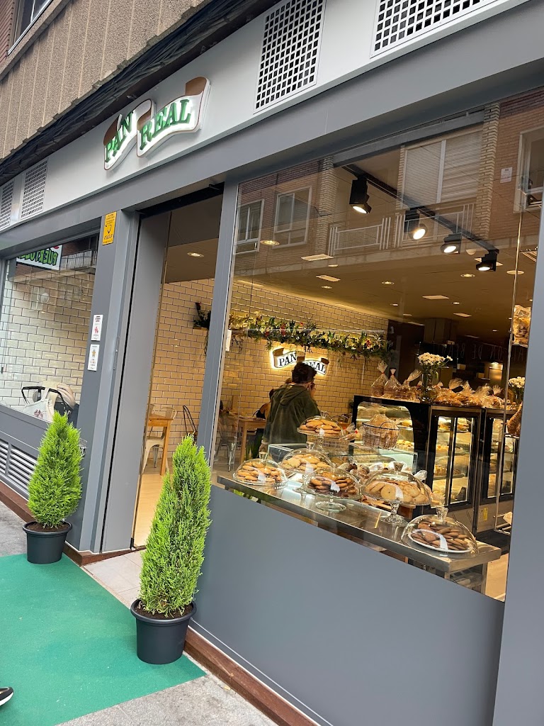Pan Real Puertollano — Vitrina