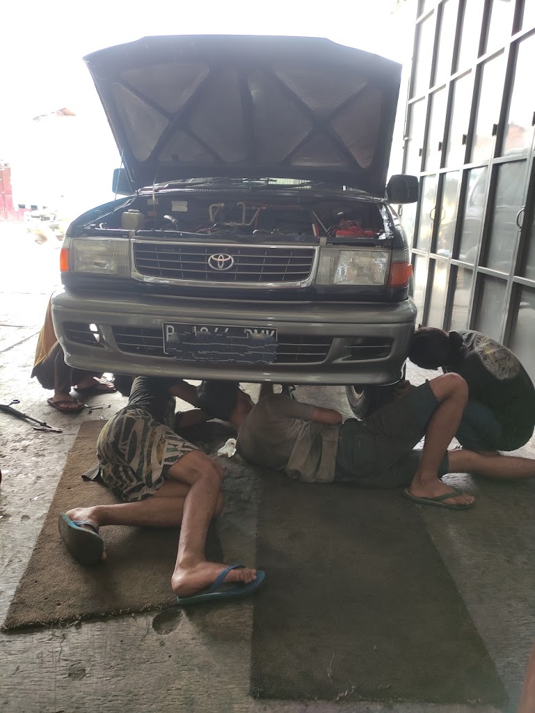 Service kaki kaki mobil