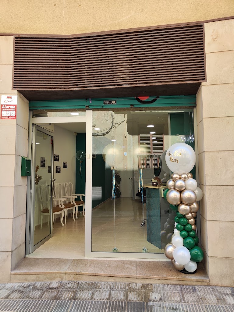 Perruqueria Noelia Ros — Exterior