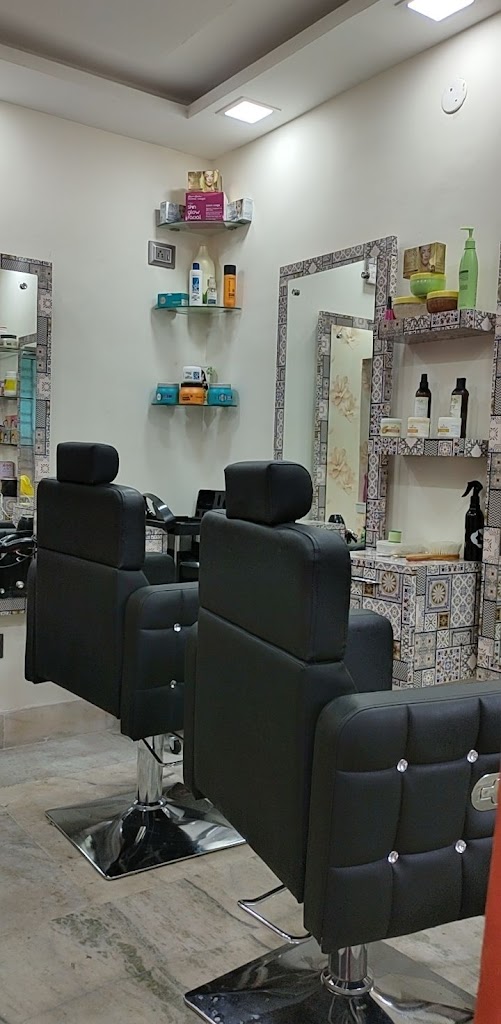 Ritviz Makeover And Beauty Parlour