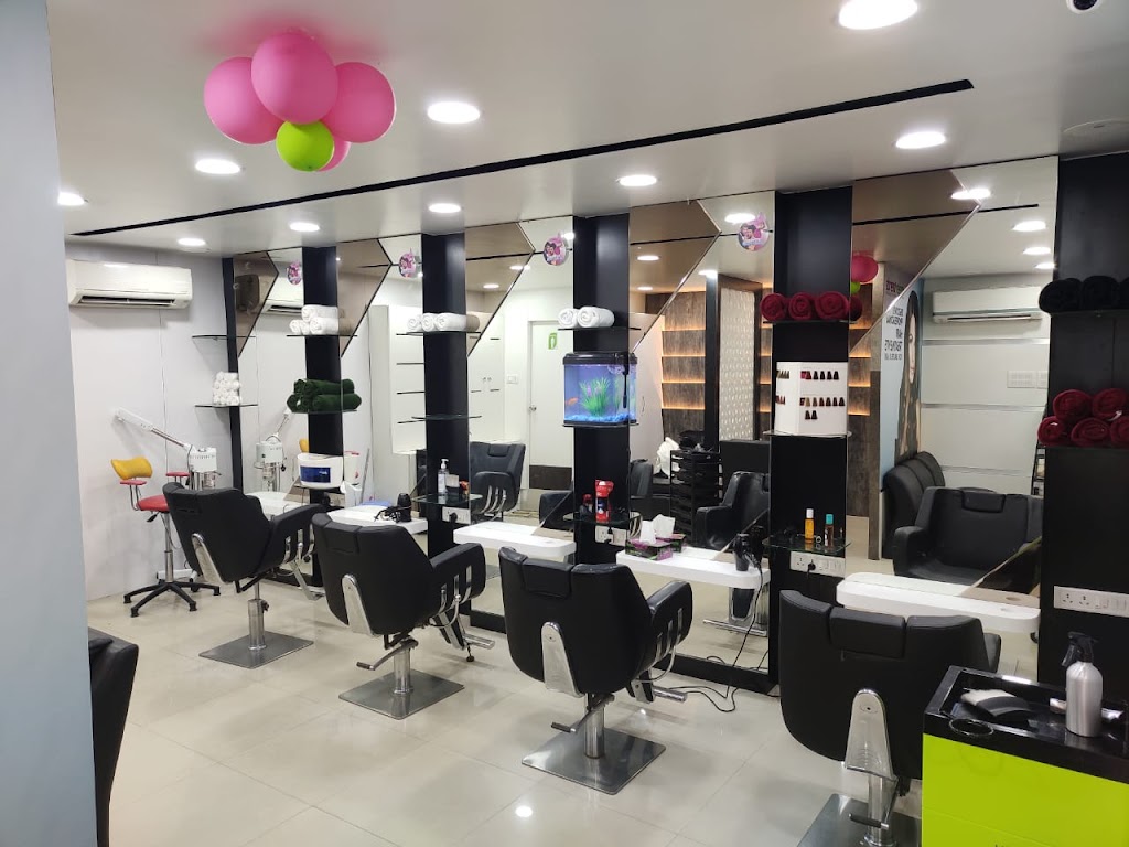 Green Trends Unisex Hair Style Salon