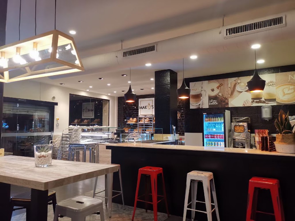 Cafeteria Makus | Sant Adria del Besos — Ambiente