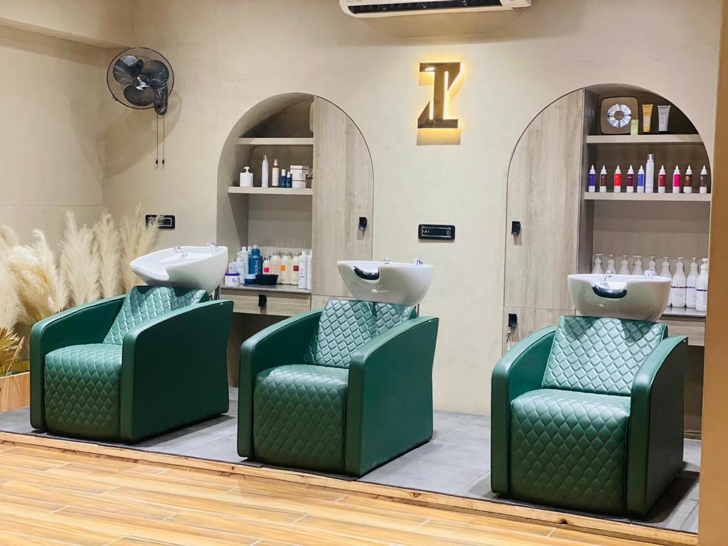 Izel Salon Luxurious Best Unisex Salon In Jammu