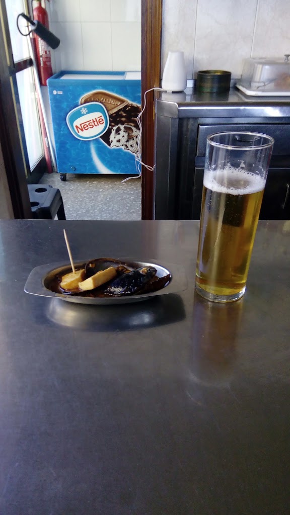 Bar Sol y Sombra — Comida y bebida