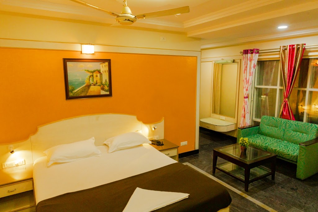 Shriranjani Ac Non Ac Rooms