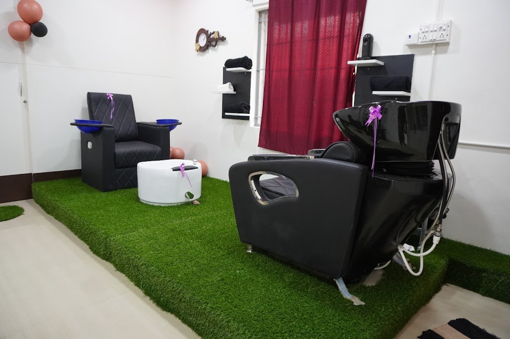 Vee Unique Beauty Parlour