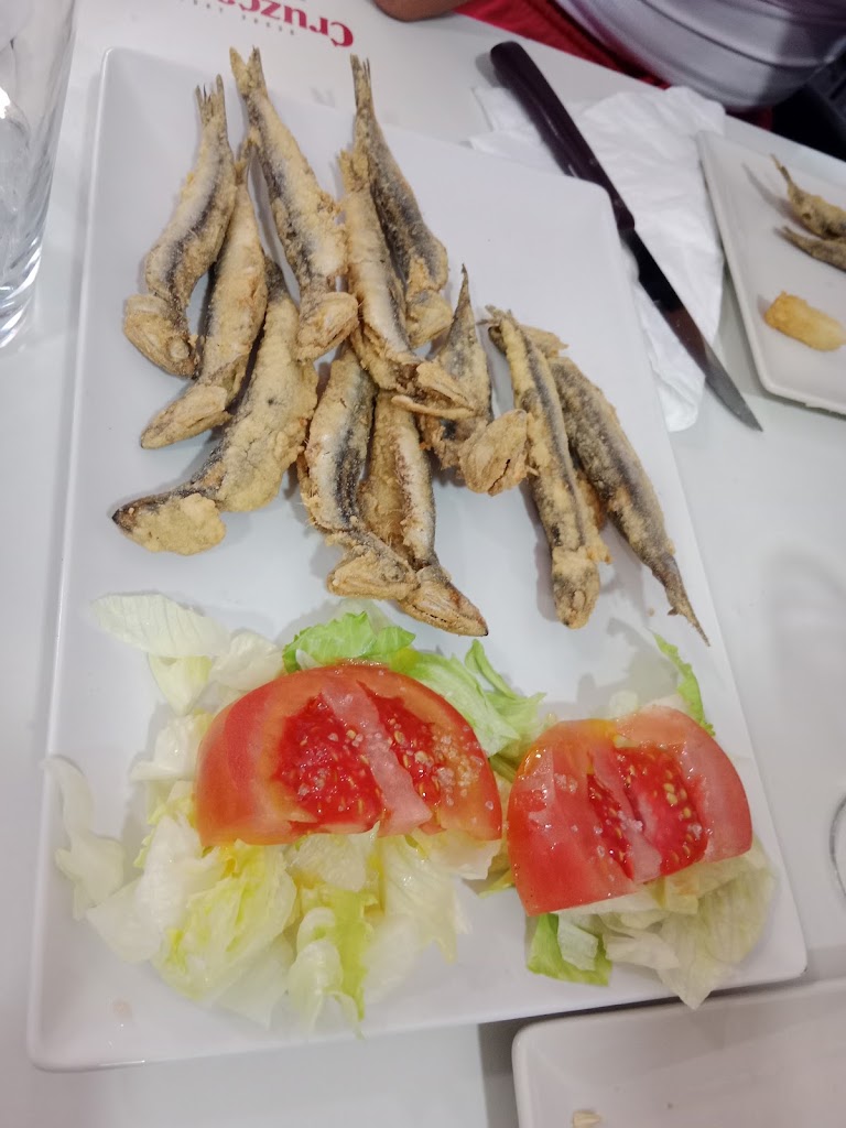 Cerveceria el Peskaito — Comida y bebida