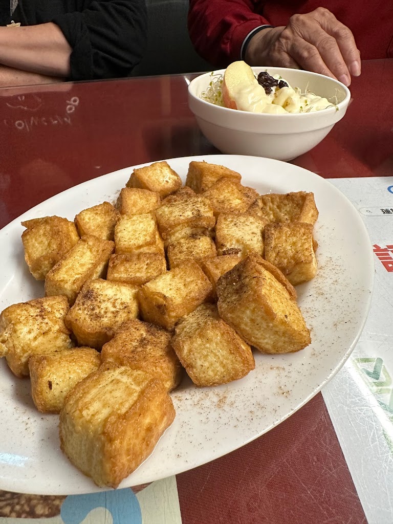 蓮鋐中西式素食簡餐店 - 〈素食專賣店〉 員林素食簡餐｜人氣蔬食｜健康素食｜素食專賣店｜沙茶｜調味醬｜醬料｜素食餐廳推薦 的照片