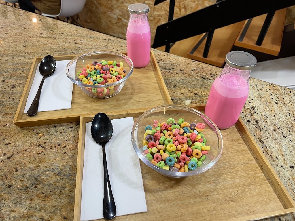 Oromo Cafe y Poke — Comida y bebida