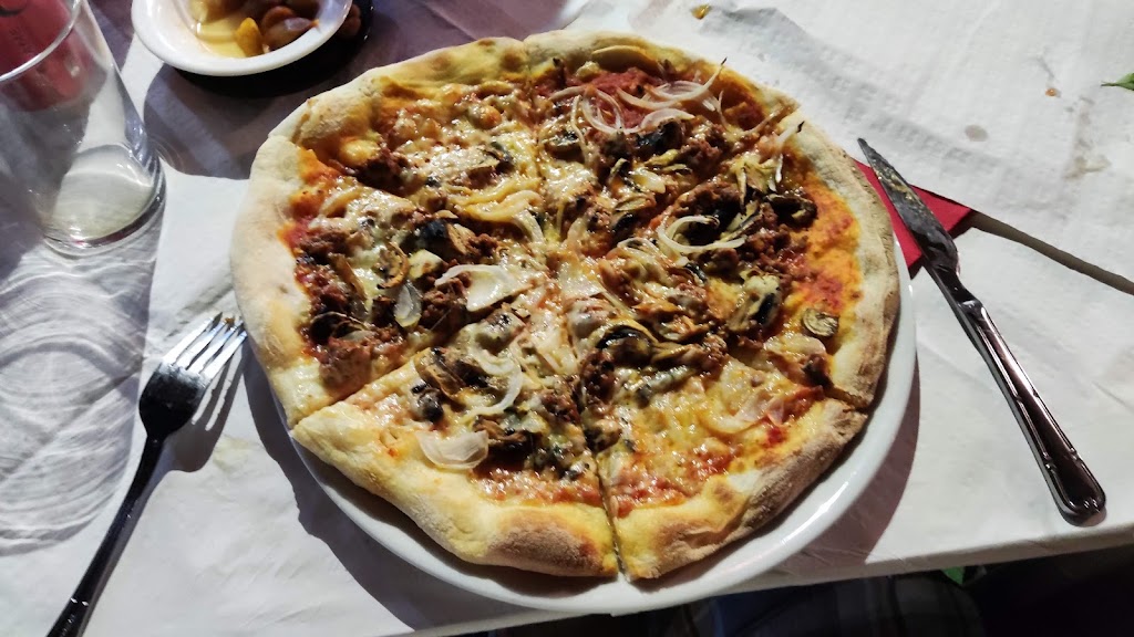 Trattoria Pizzeria Noi del Sud — Pizza