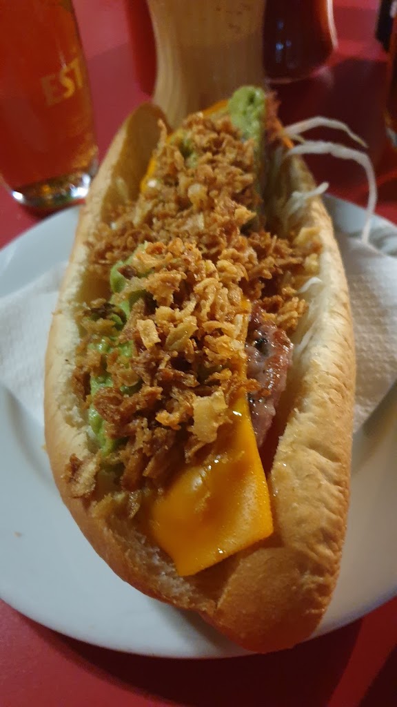 Frankfurt Chiky arenys de mar — Comida y bebida