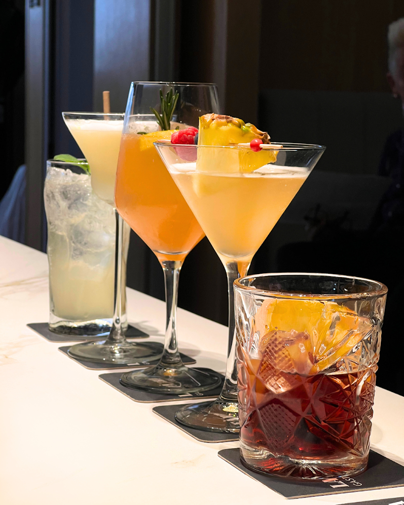 La Fabrica Gastro & Cocktail Bar — Del propietario