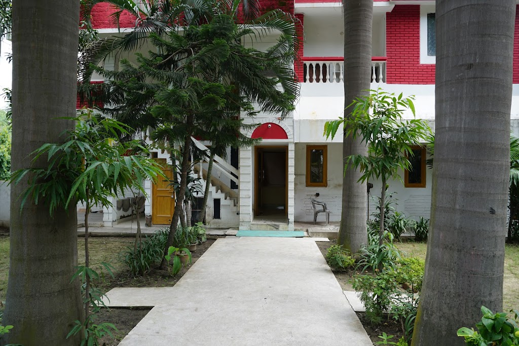 Hotel Heavens Garden